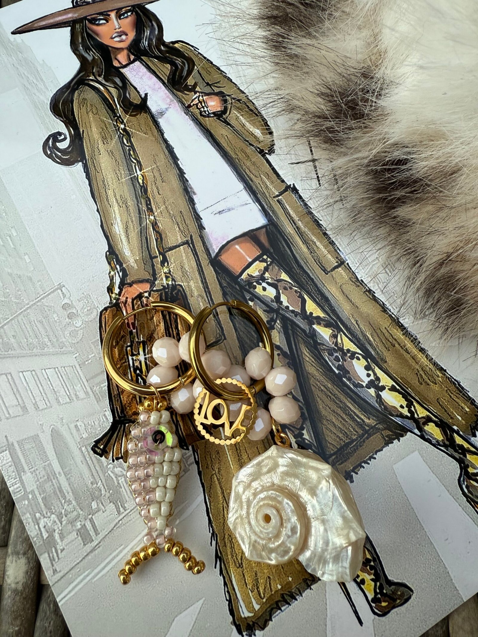 By M oorbellen visje parelmoer schelp