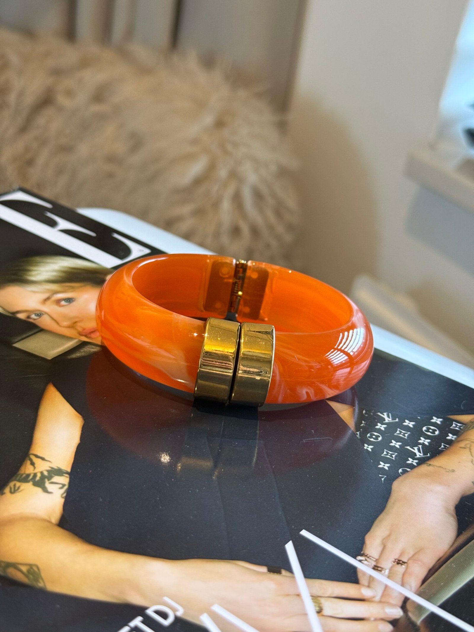 Statement armband oranje met goud