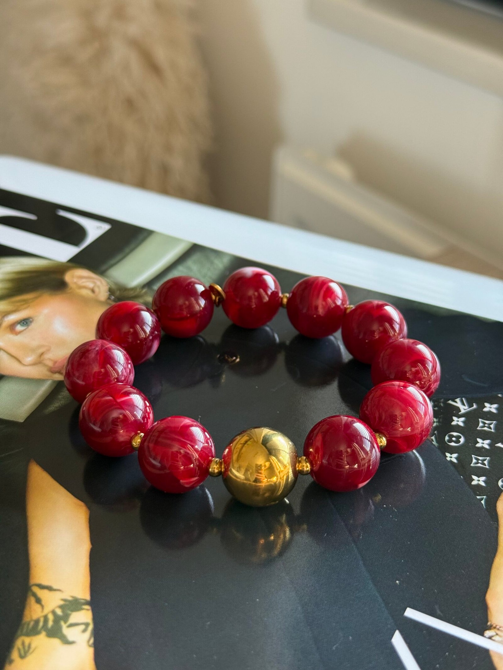 Armband kralen rood roze goud