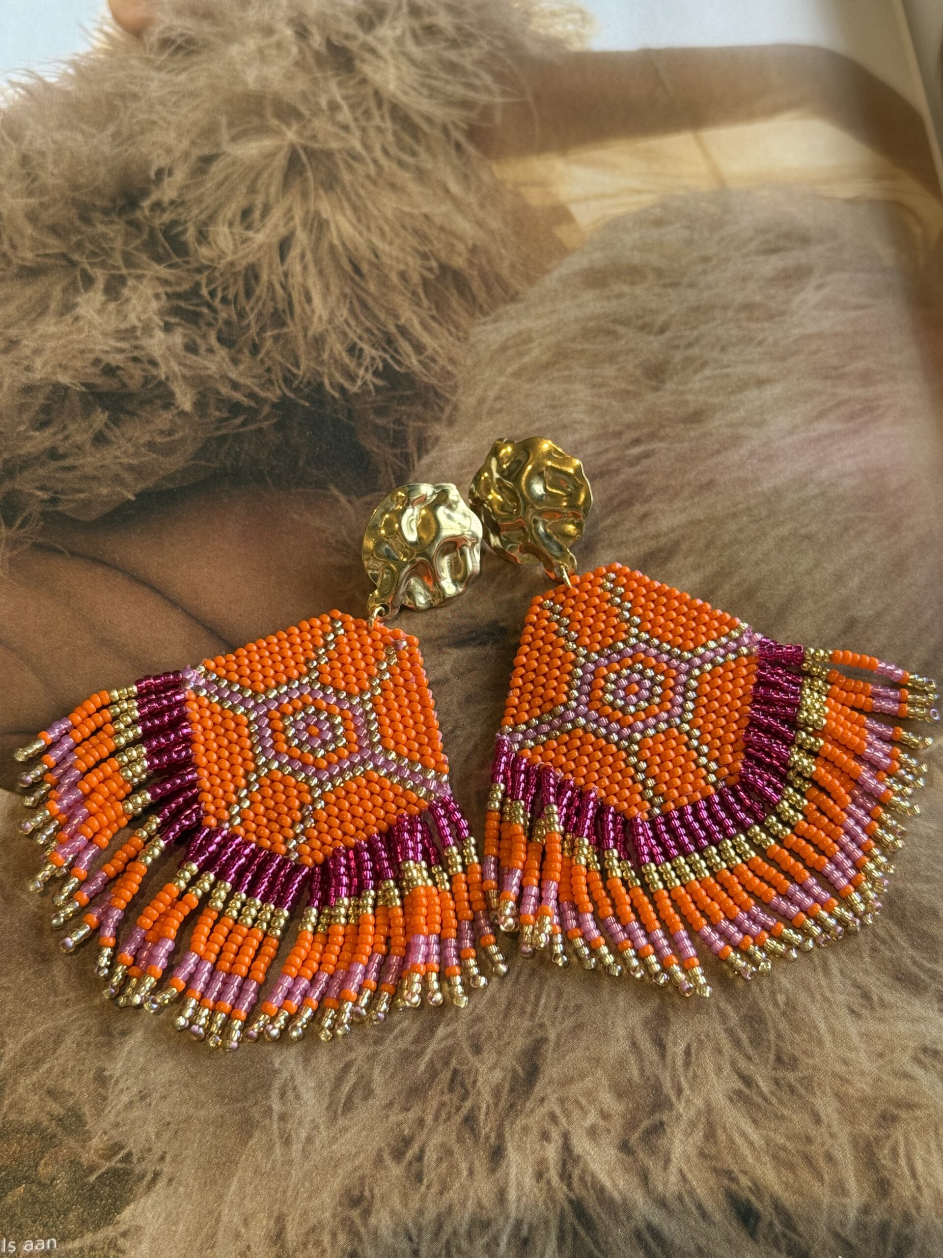 By M boho franje oorbellen oranje roze