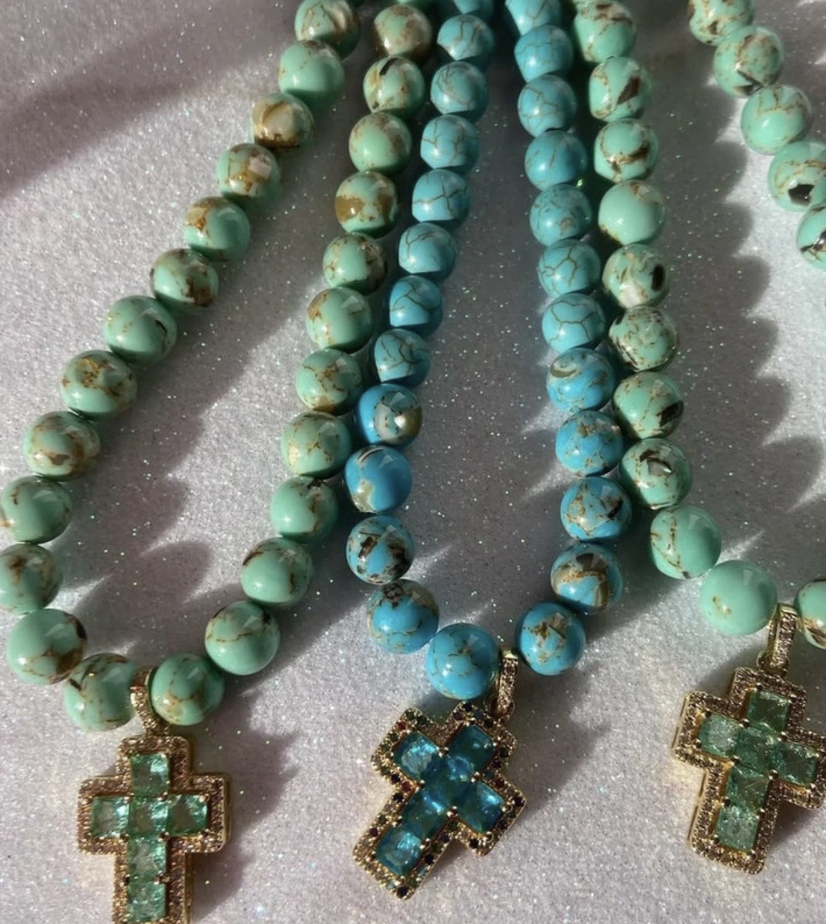 By M ketting kruis turquoise