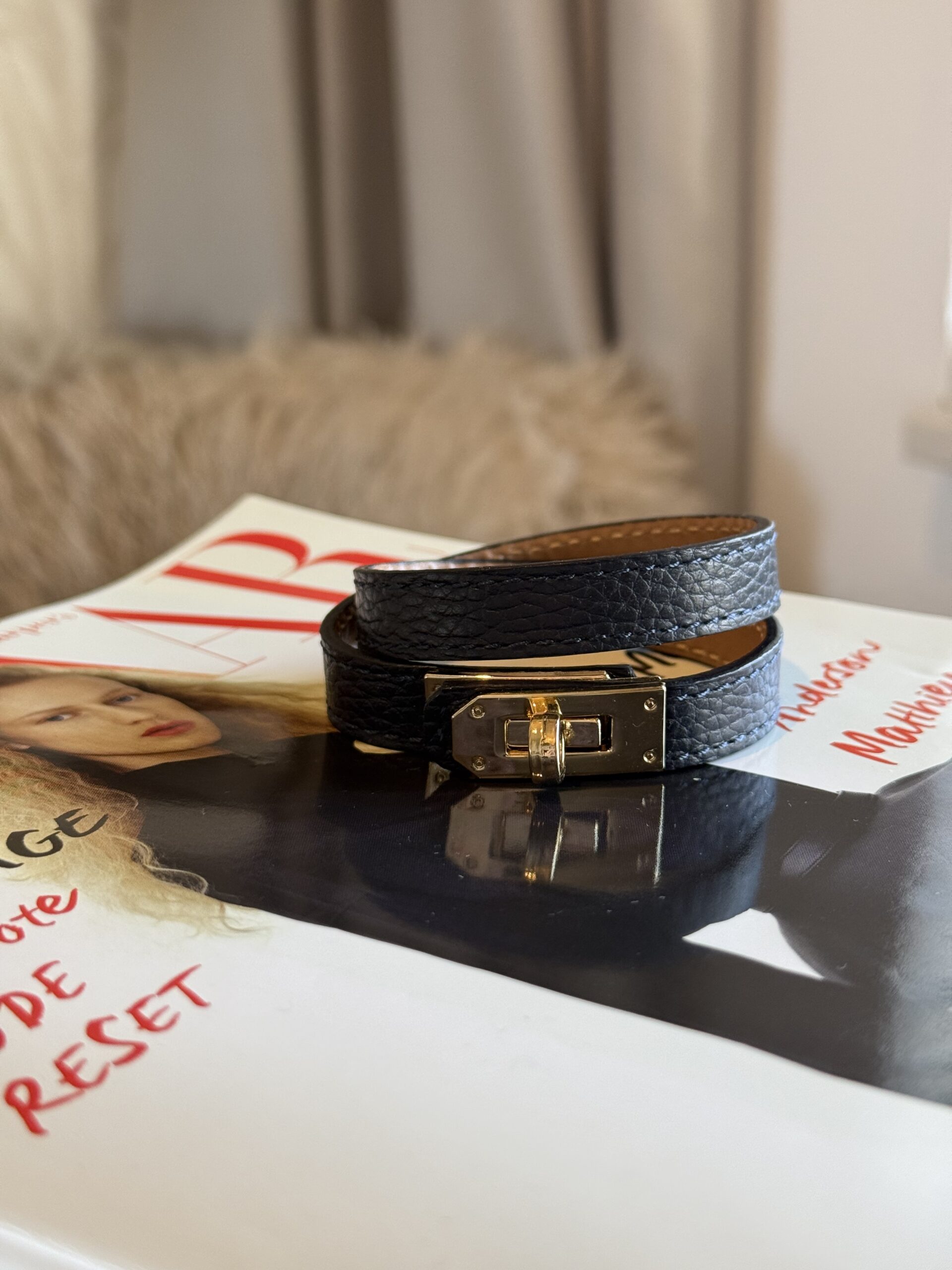 Wikkel armband echt leer donkerblauw goud